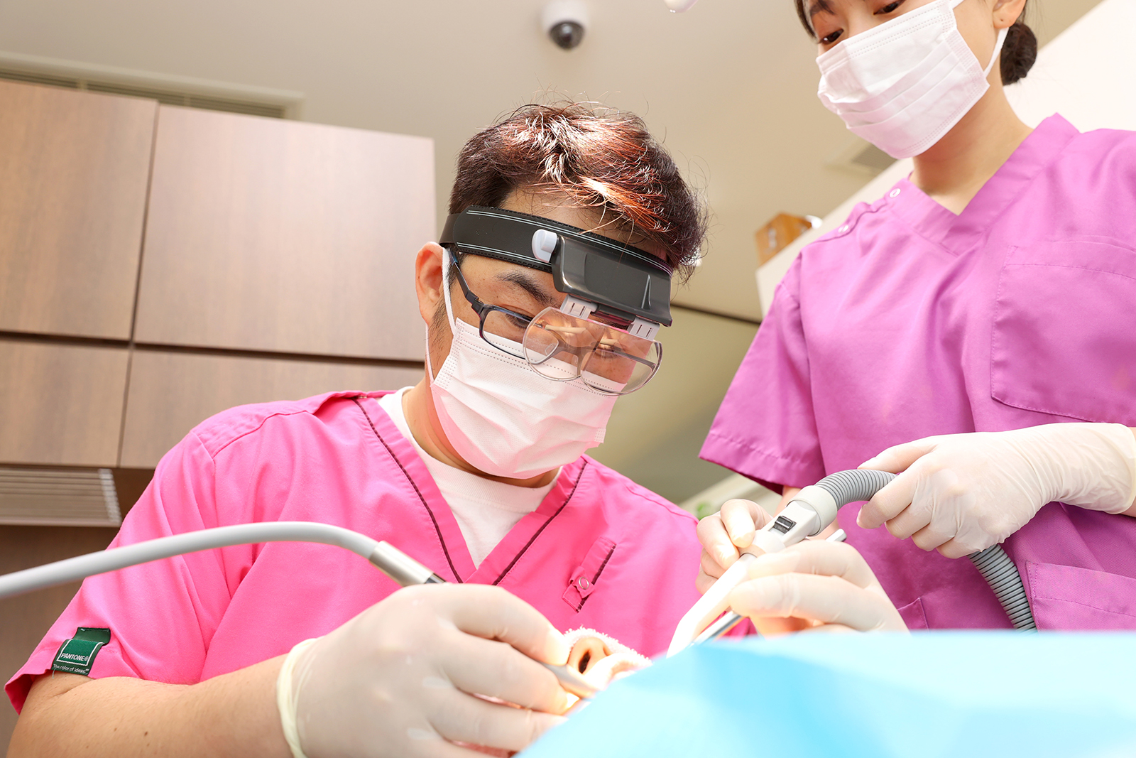 抜歯を回避する「歯周組織再生療法」